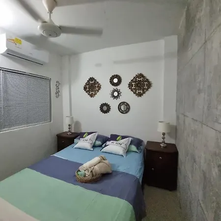 Casa Rebecca 39-41 Homestay *